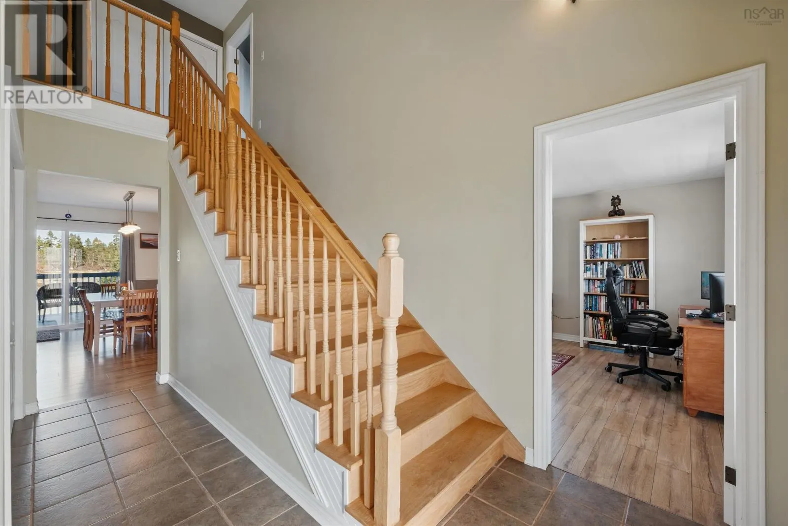 297 Leslie Road