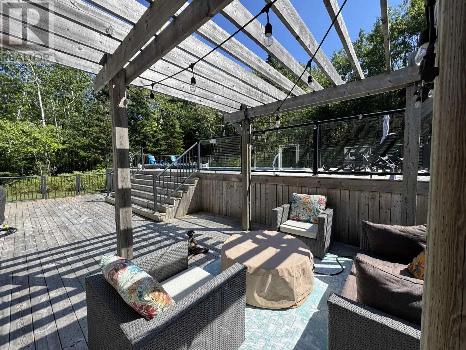 77 Fir Avenue