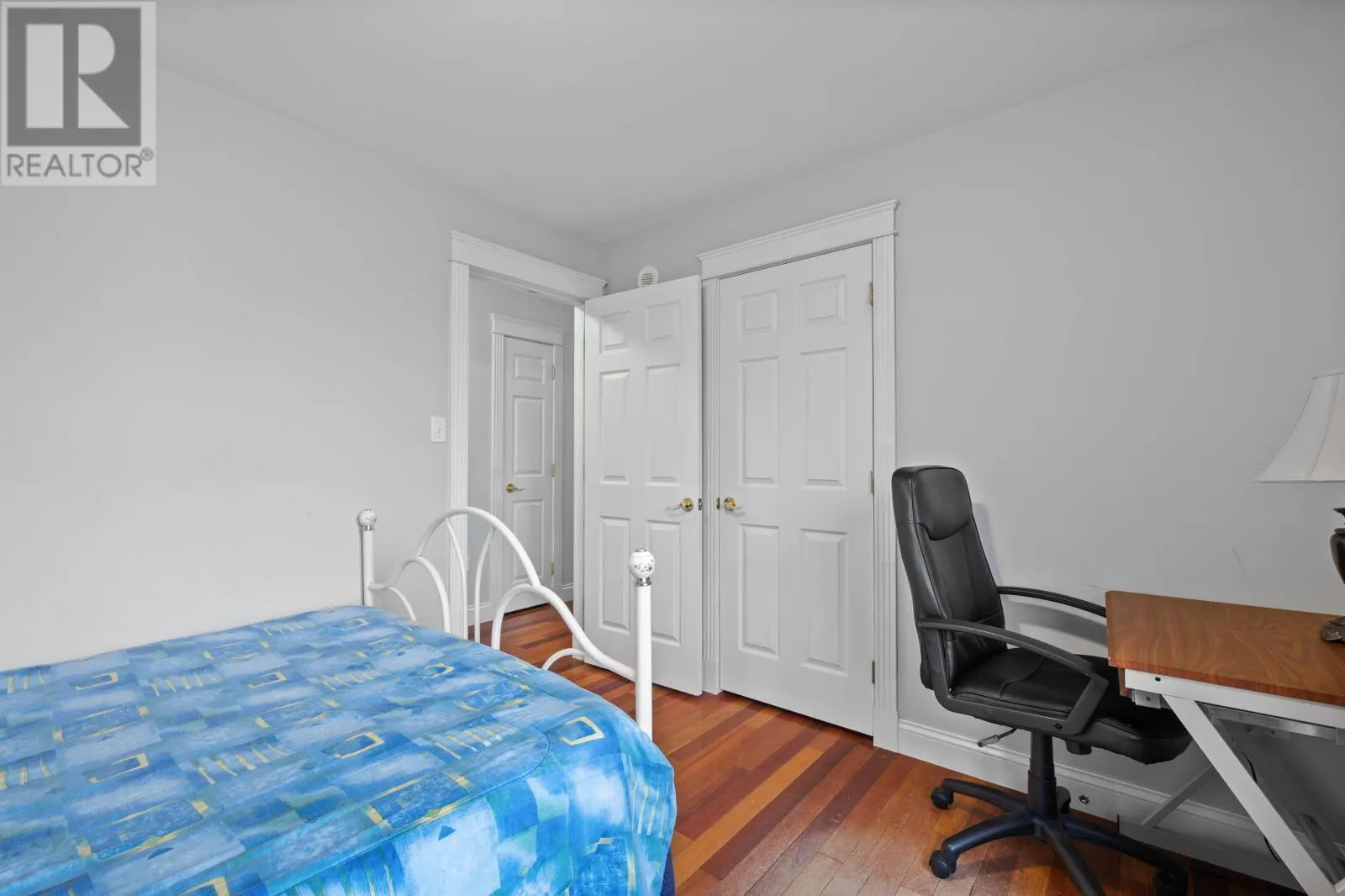 77 Waterview Drive