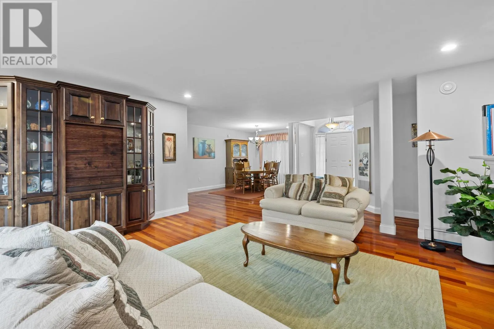 77 Waterview Drive