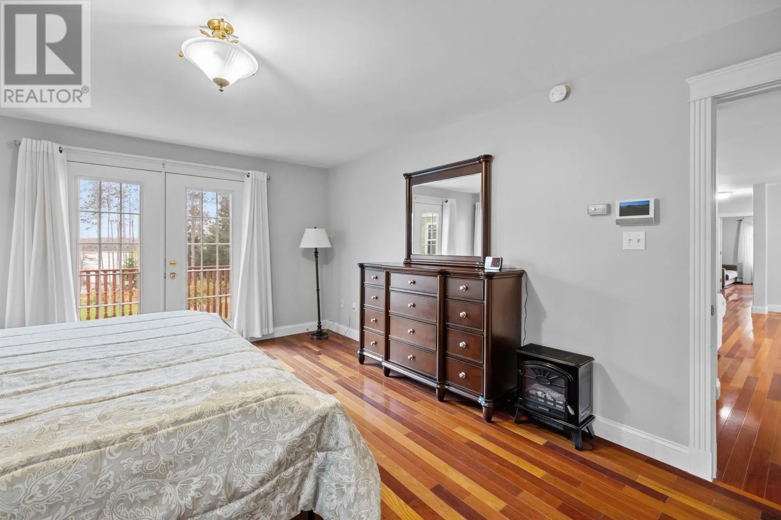 77 Waterview Drive