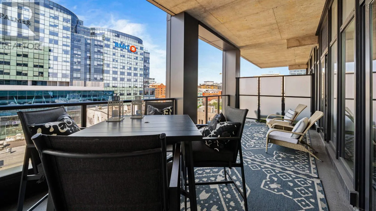 1650 1103 Granville Street