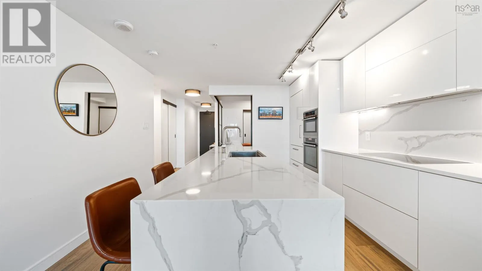 1650 1103 Granville Street