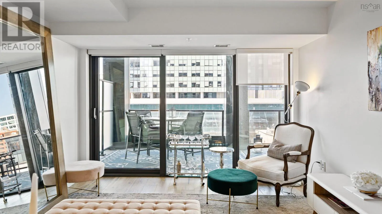 1650 1103 Granville Street