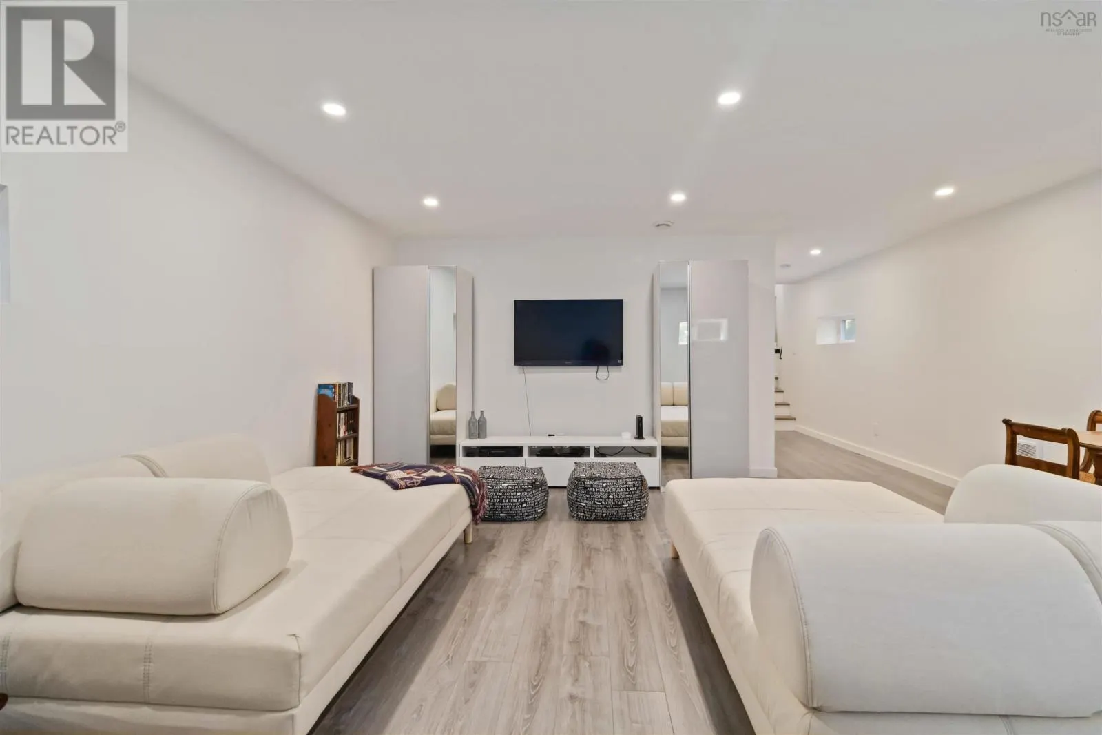 10 Silver Rock Road
