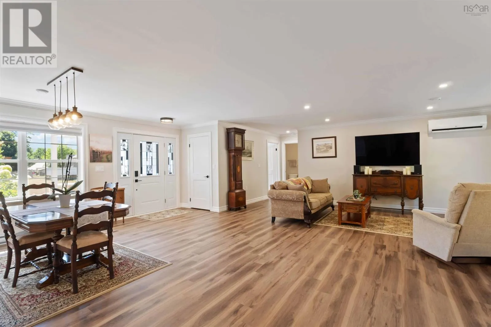 1571 Sarah Drive