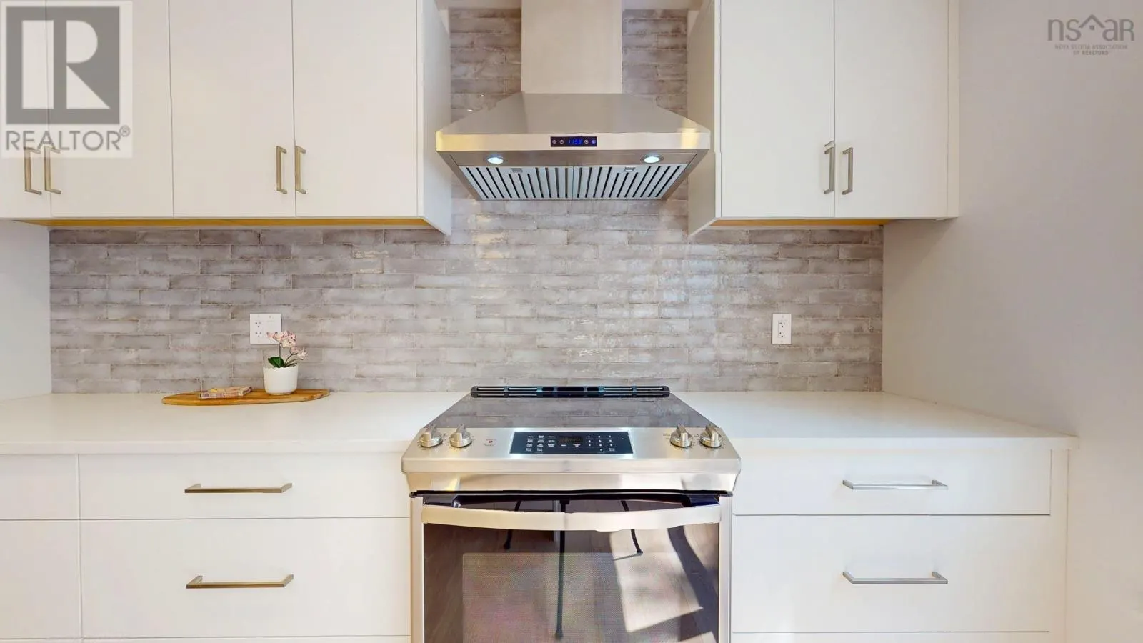 868 Newtonville Road