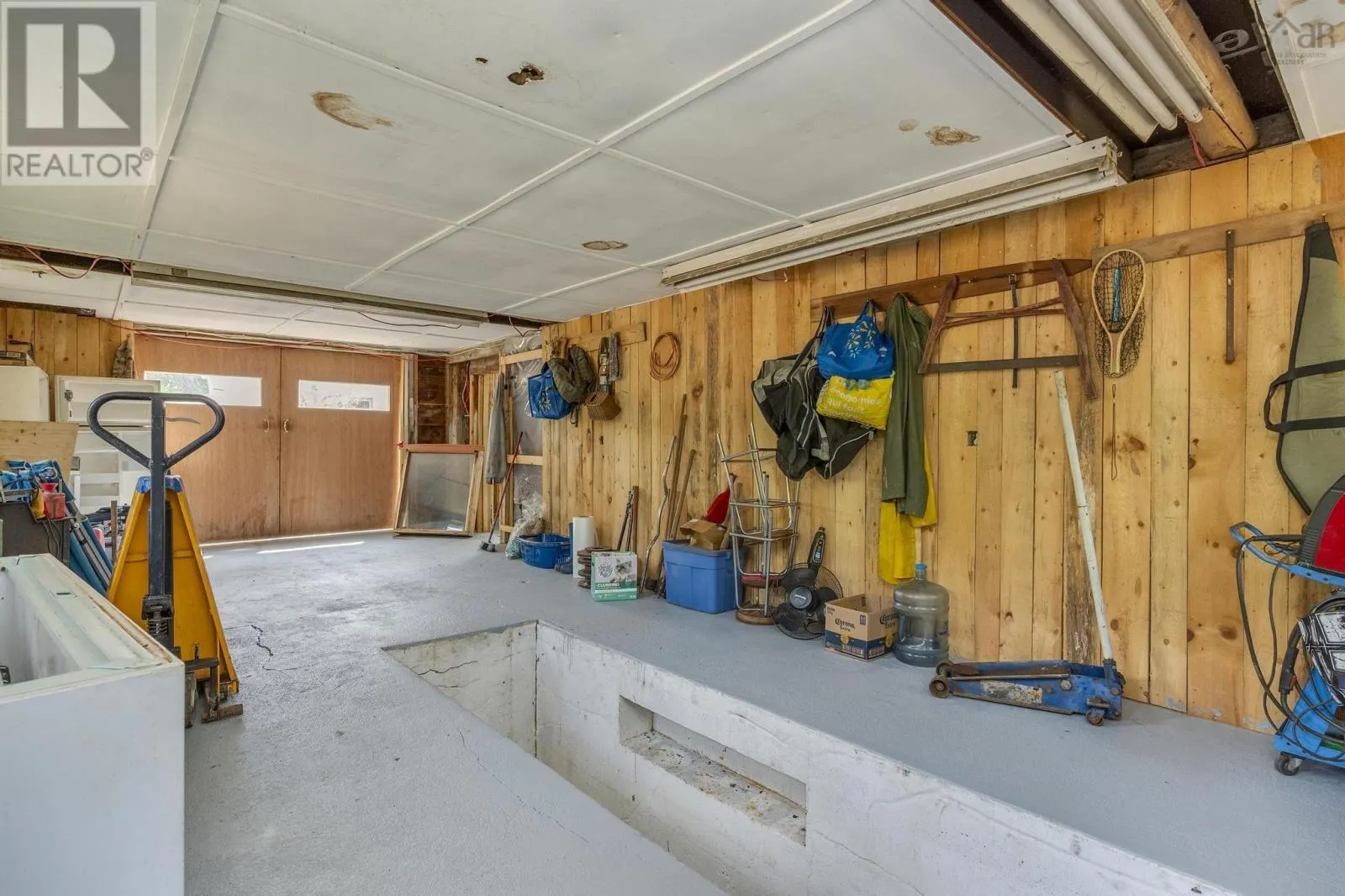 213 Clementsport Road