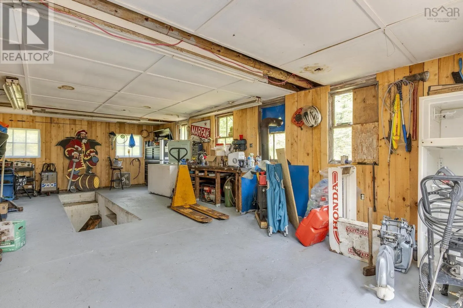 213 Clementsport Road