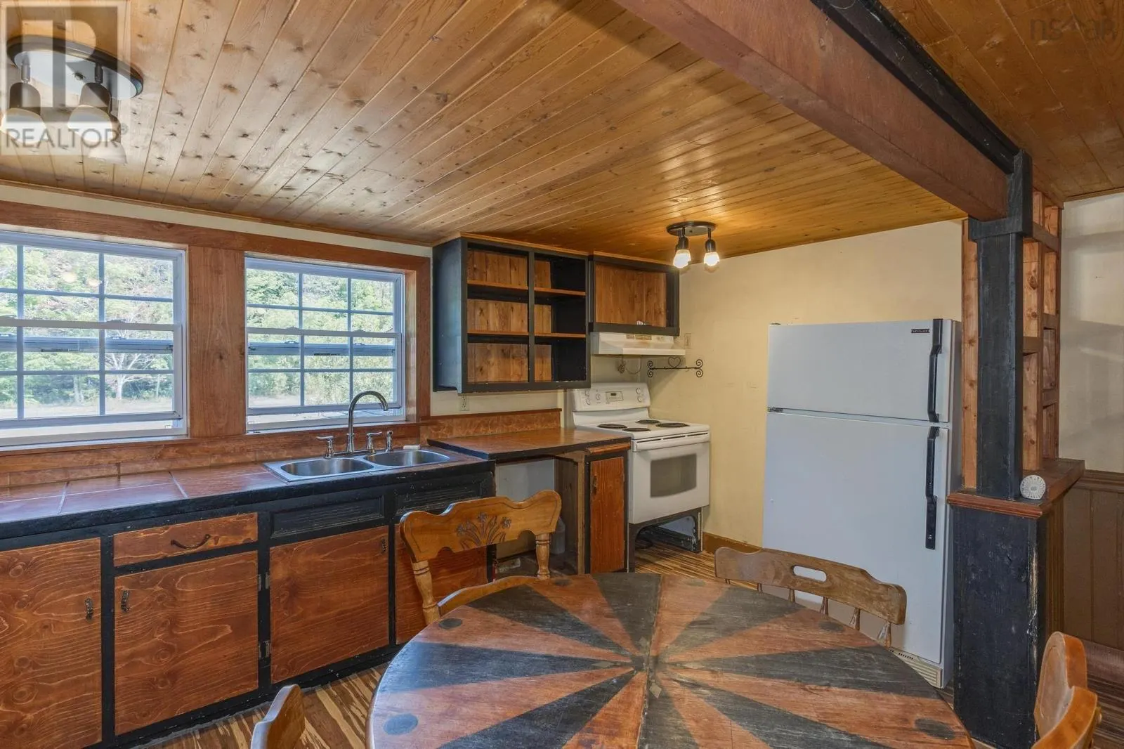 213 Clementsport Road