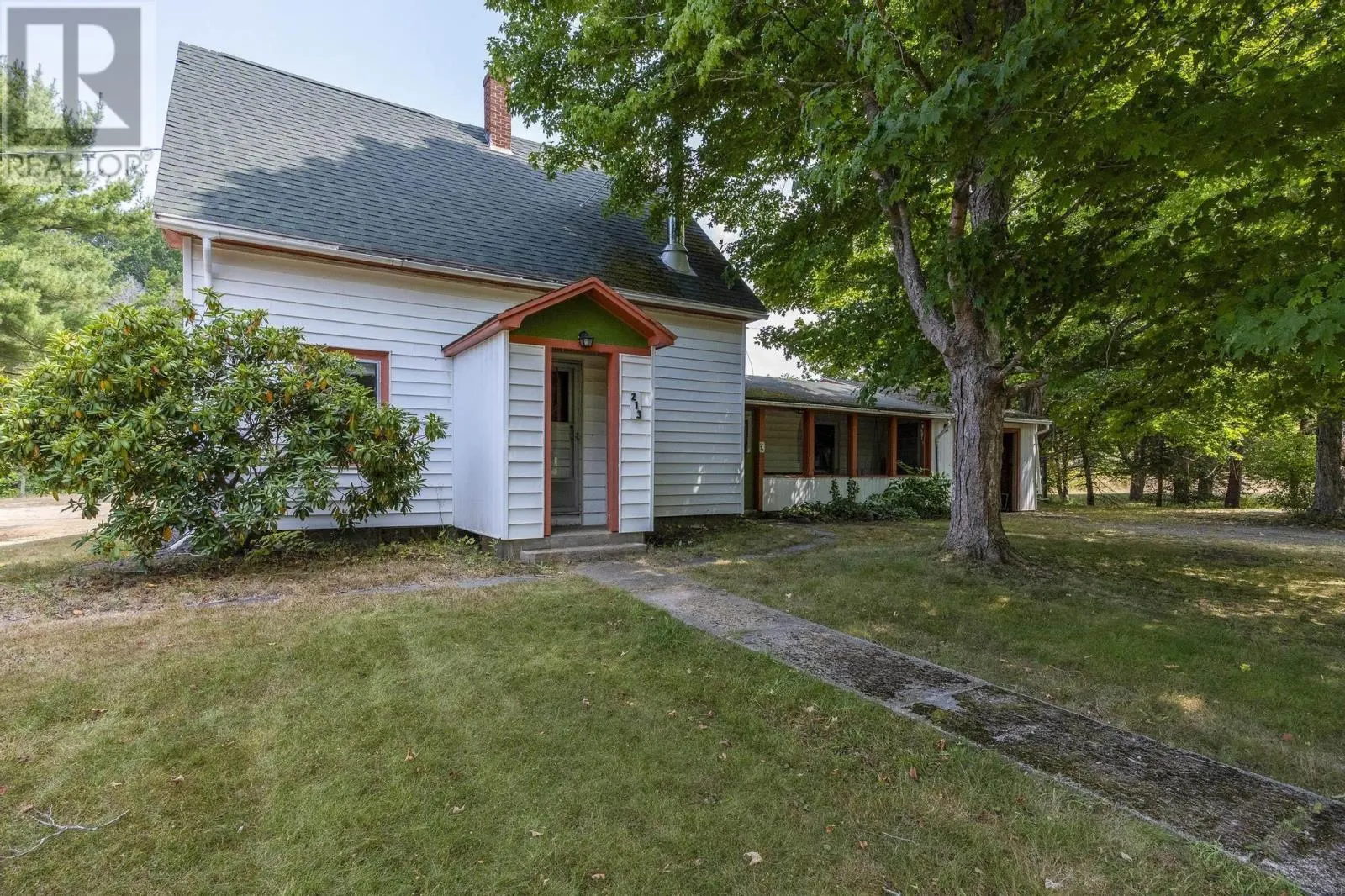213 Clementsport Road
