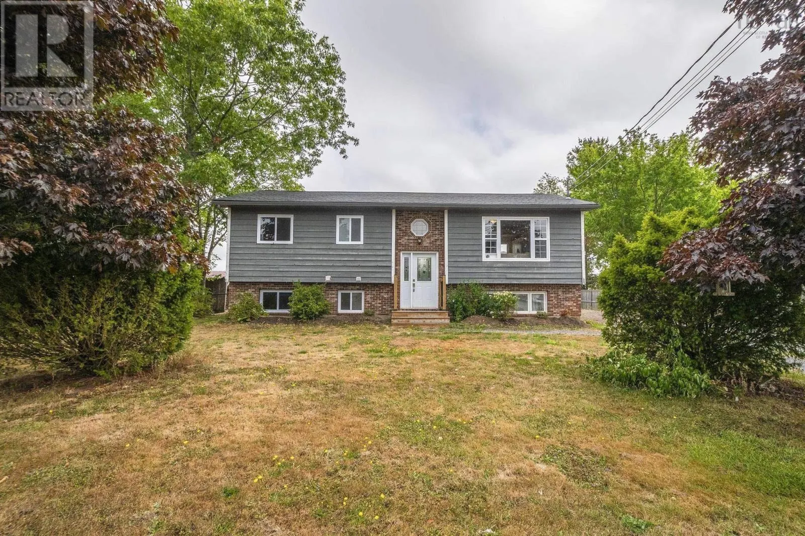 16 Ridgeview Street
