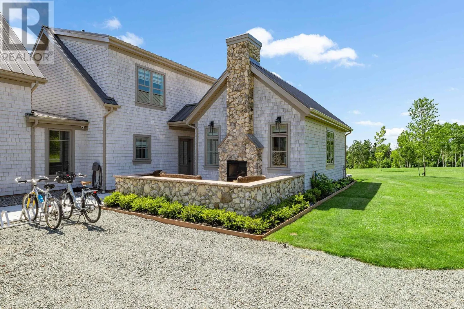 65 Parker's Point Lane|at 3 East Royalty Rd