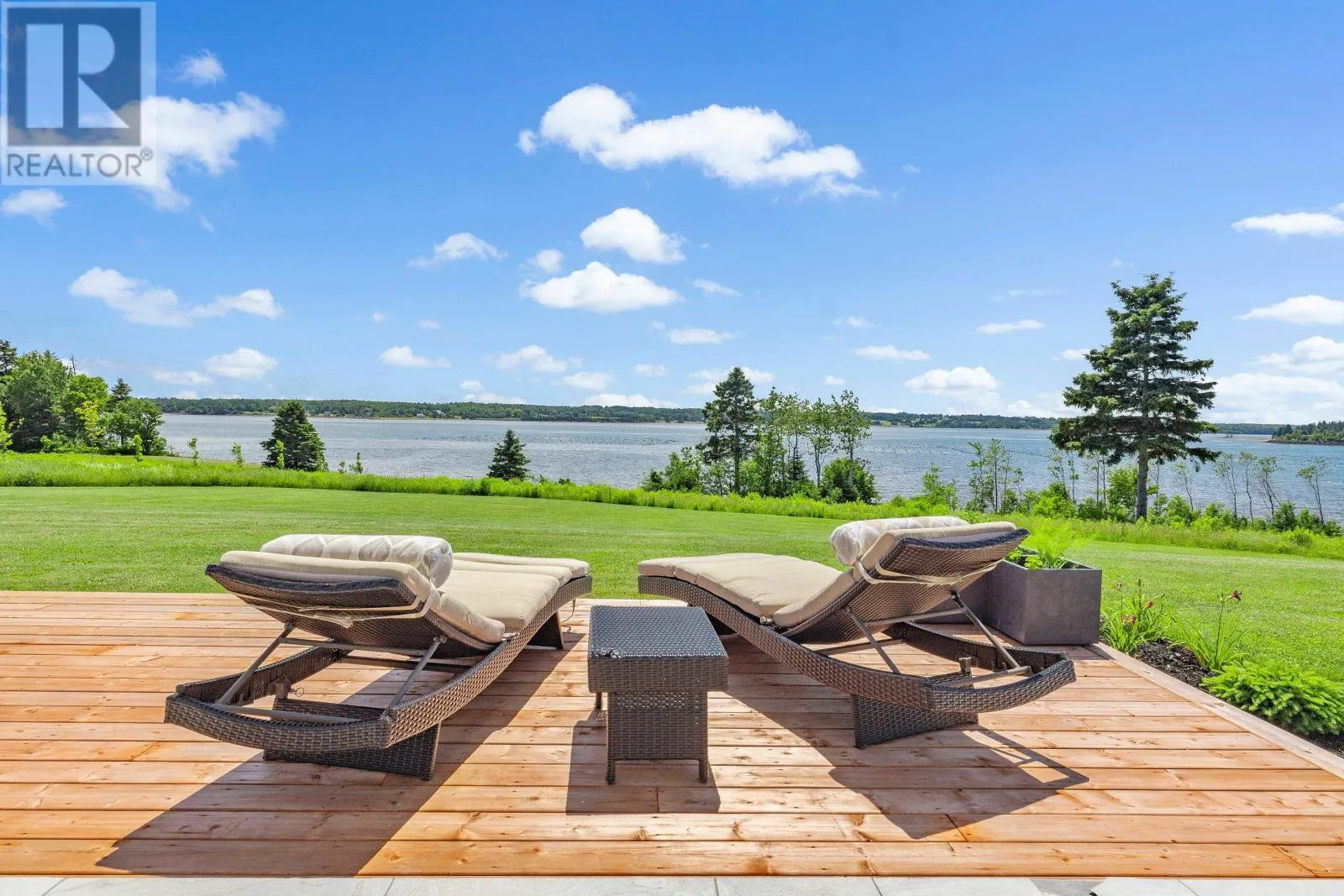 65 Parker's Point Lane|at 3 East Royalty Rd