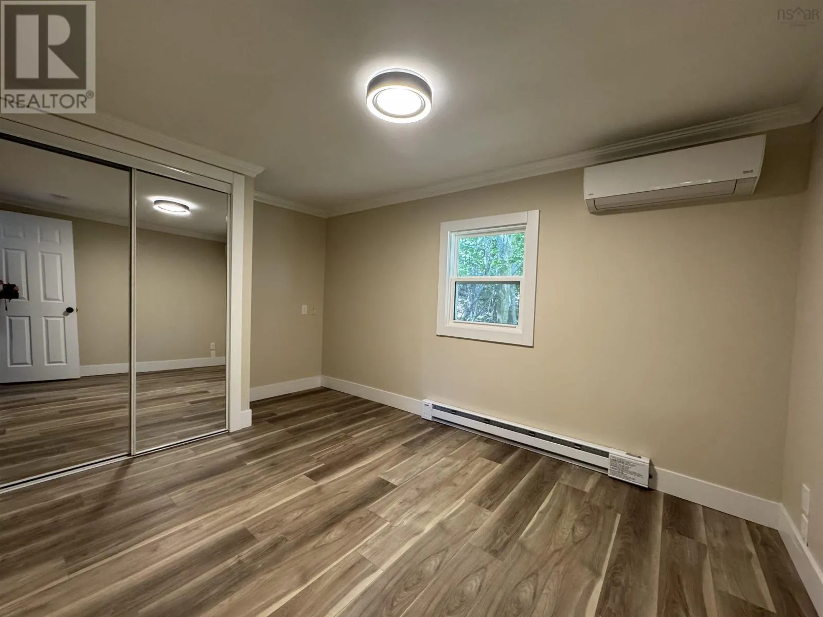 24 Frontier Drive