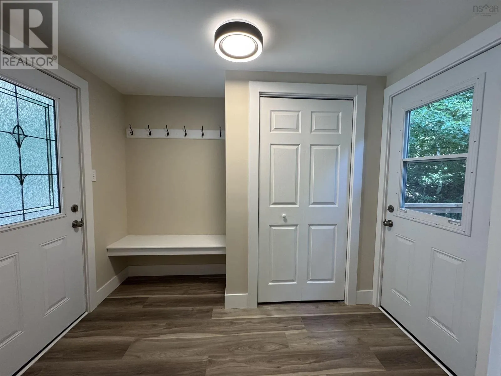 24 Frontier Drive