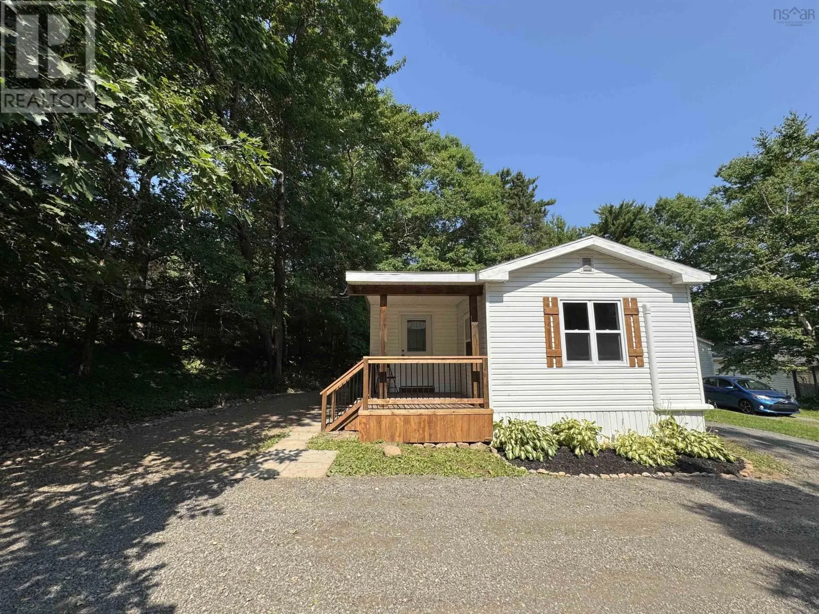 24 Frontier Drive