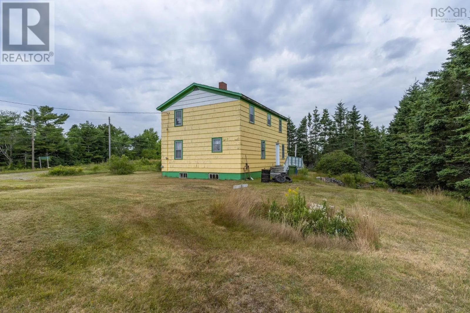 42 Moser River North Road