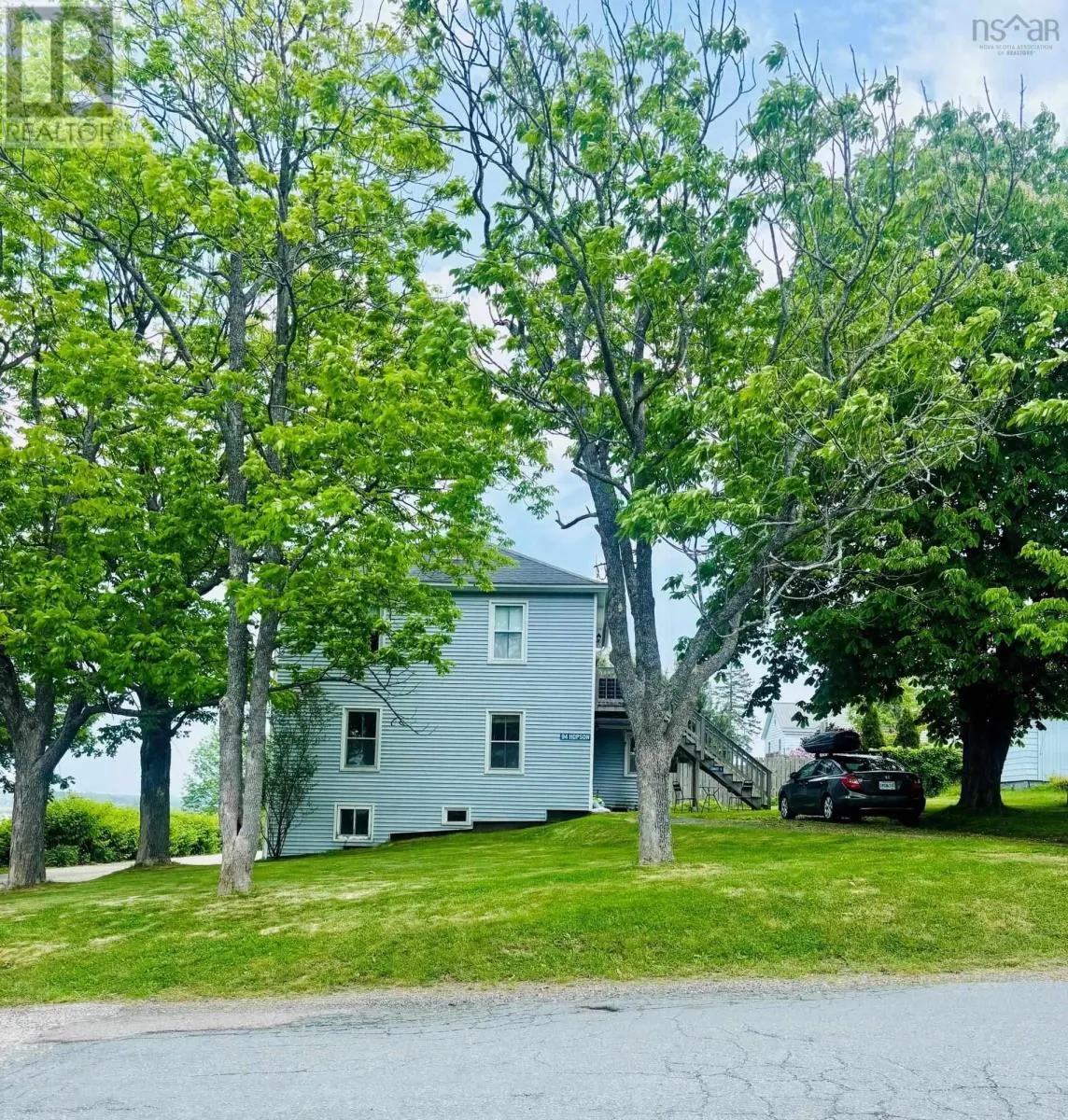 94 HOPSON Street