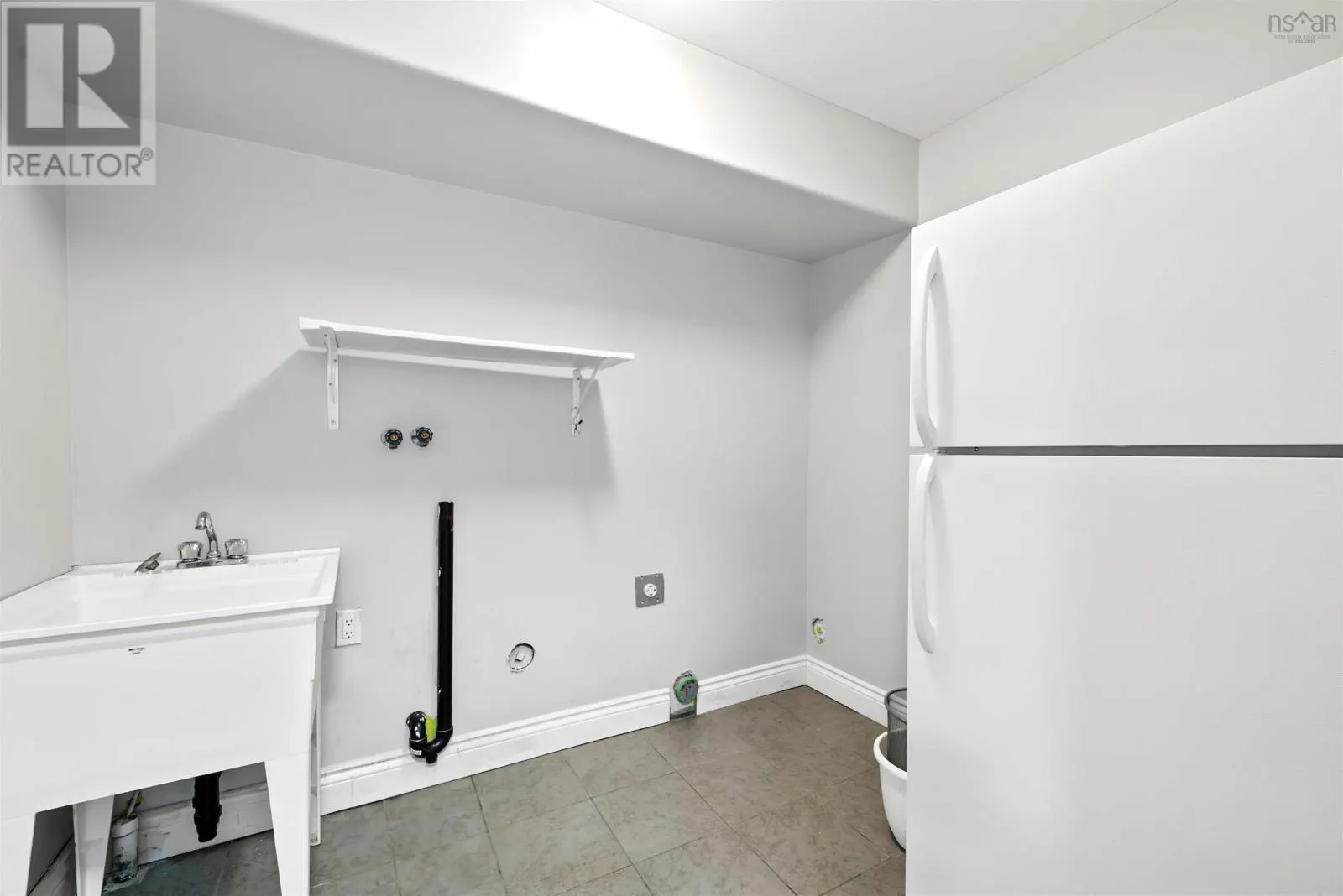 98 Castlepark Grove