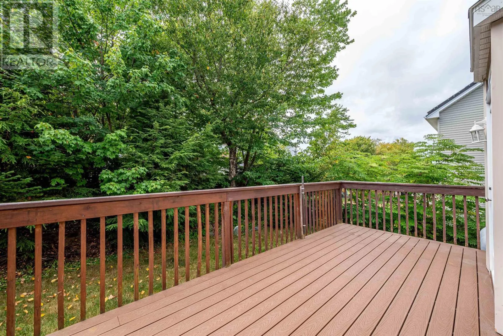 98 Castlepark Grove