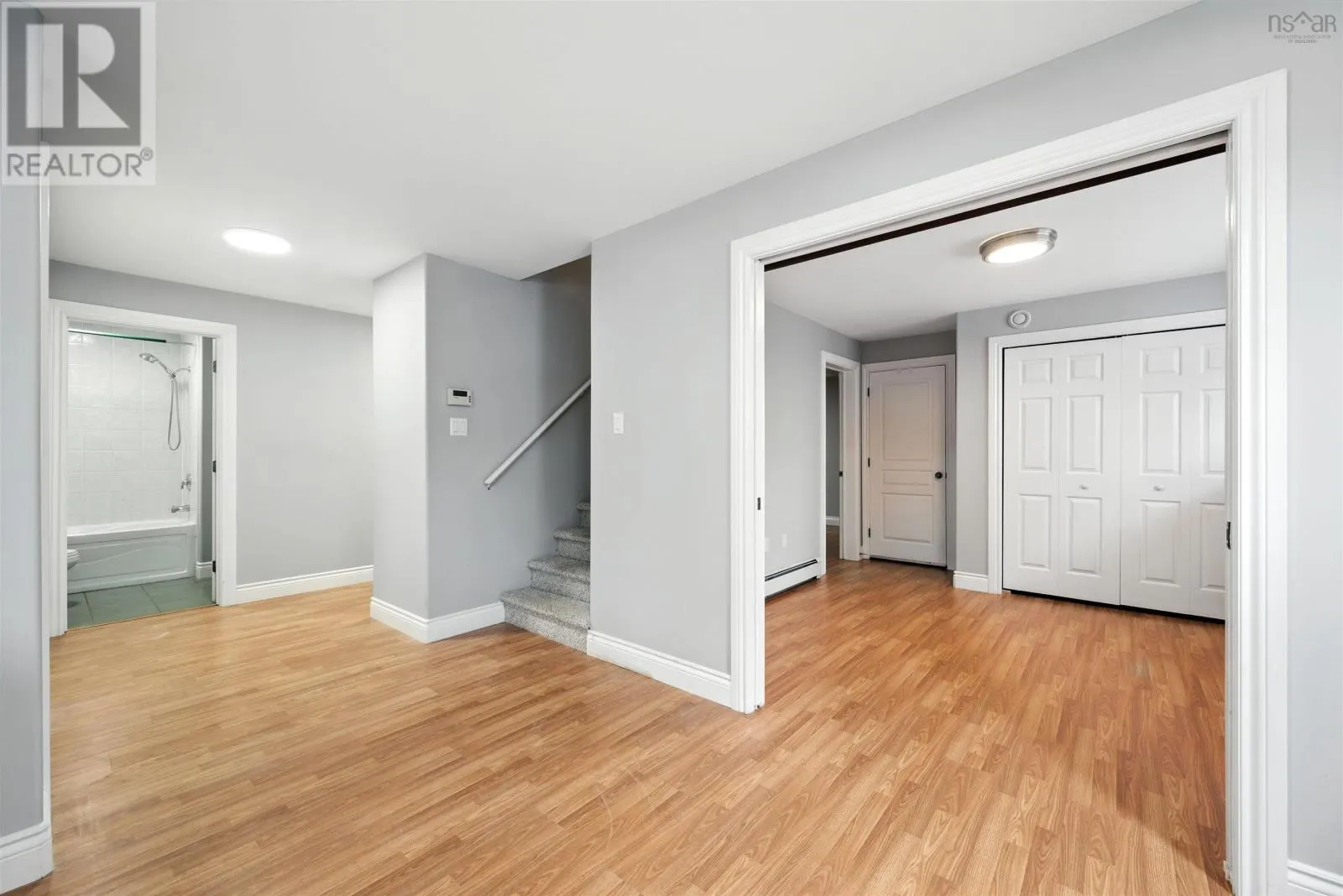 98 Castlepark Grove