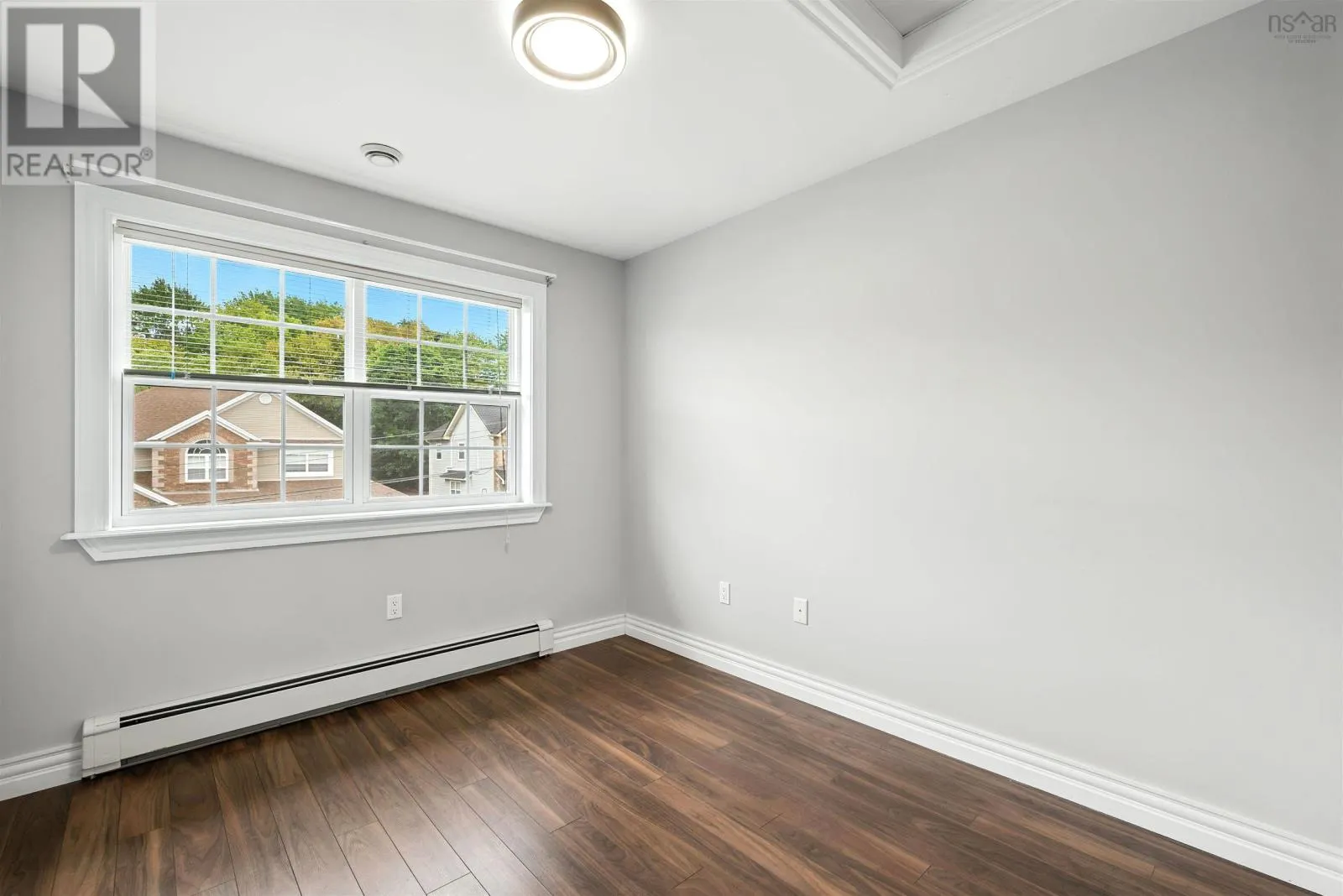 98 Castlepark Grove
