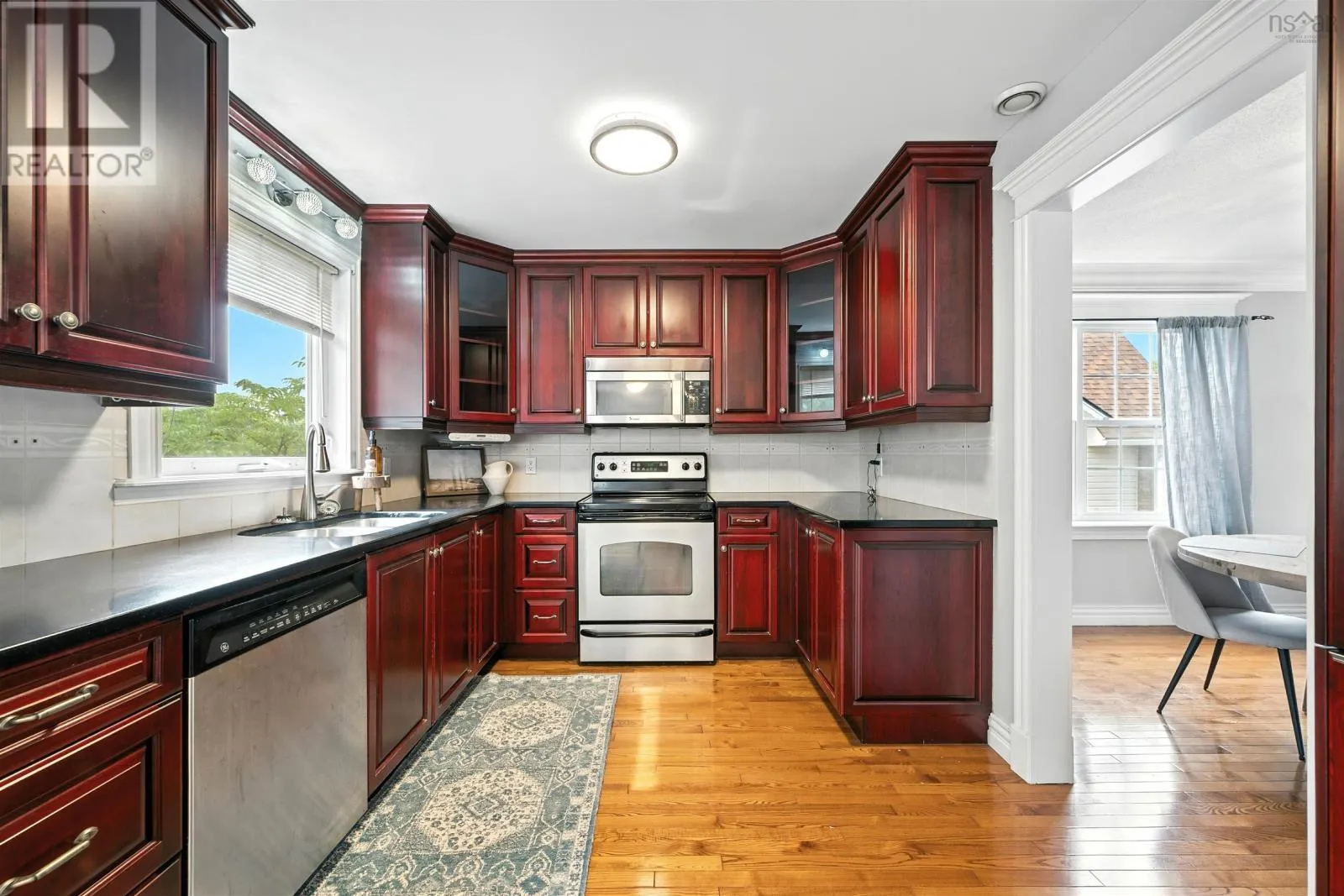 98 Castlepark Grove