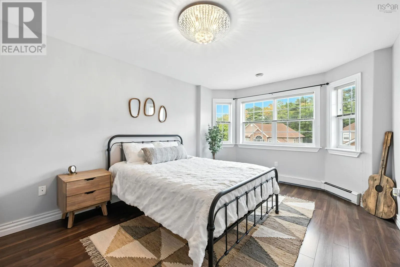 98 Castlepark Grove