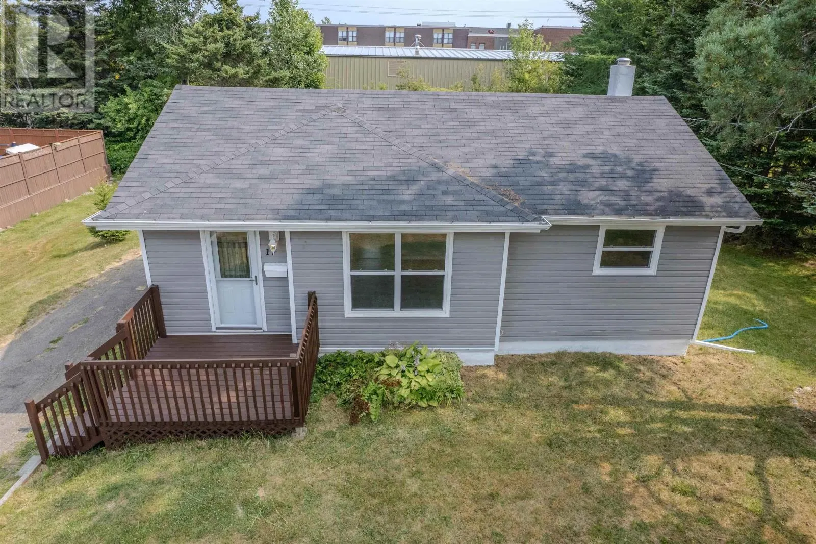17 Hillcrest Drive