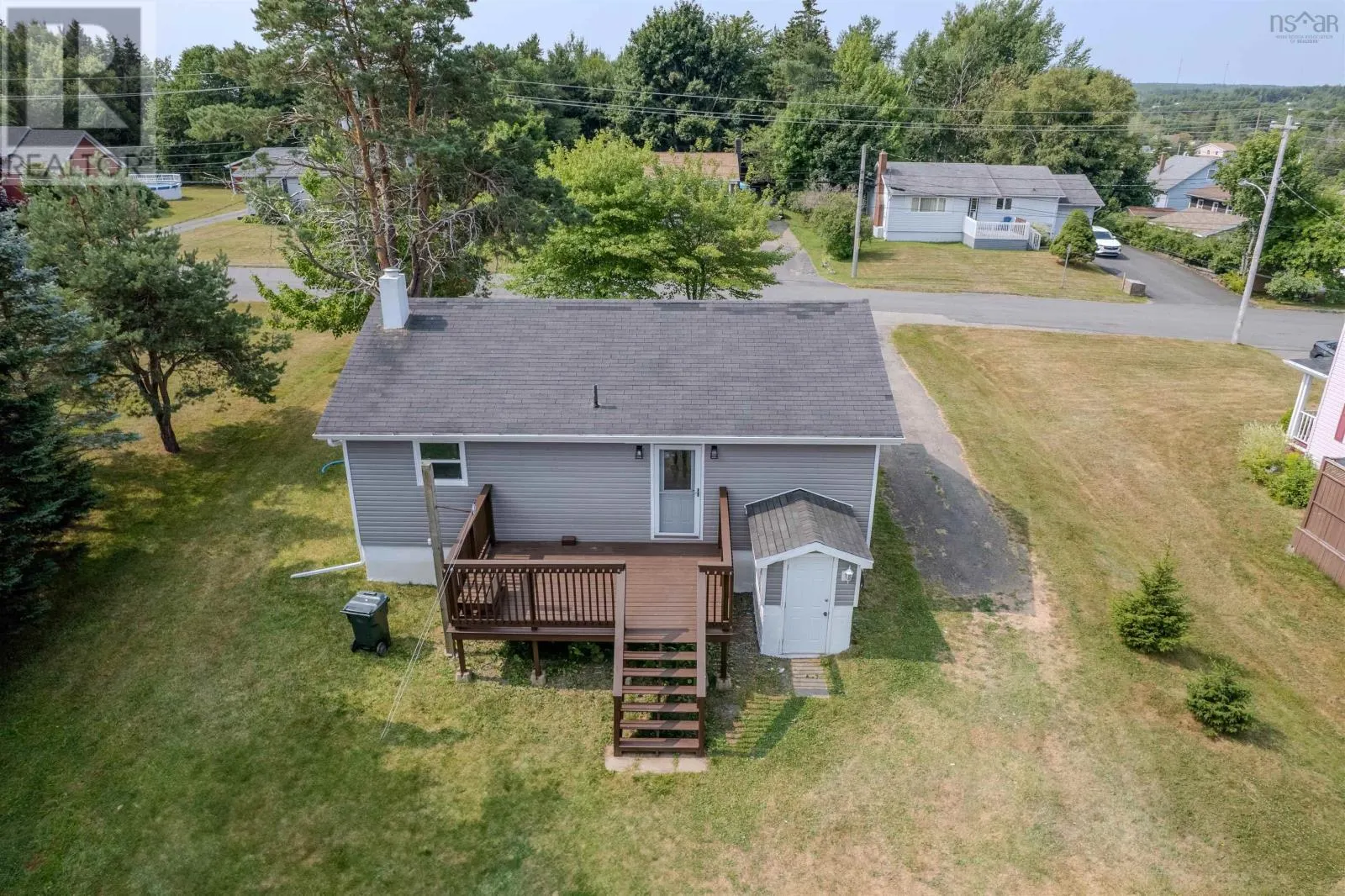 17 Hillcrest Drive