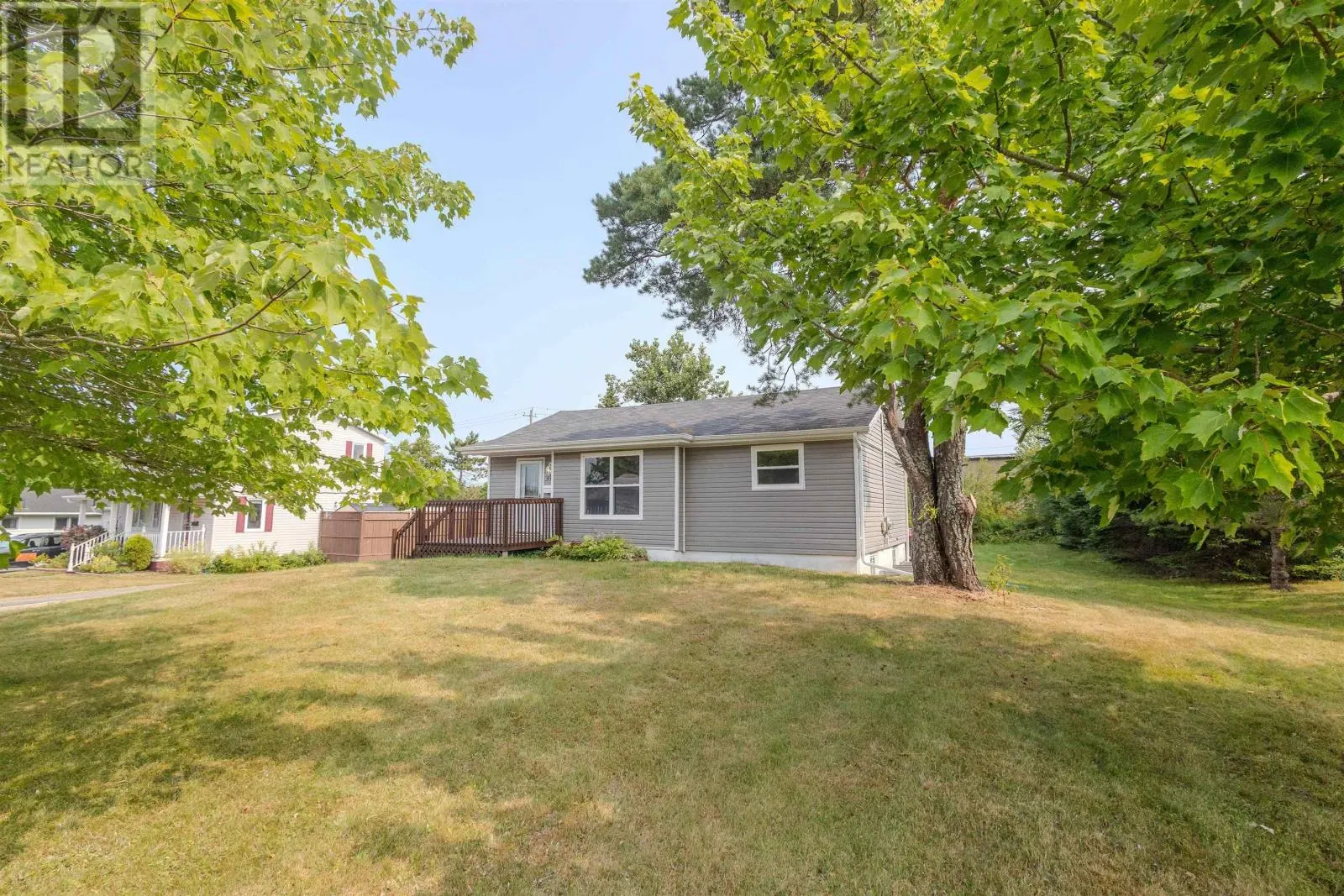 17 Hillcrest Drive