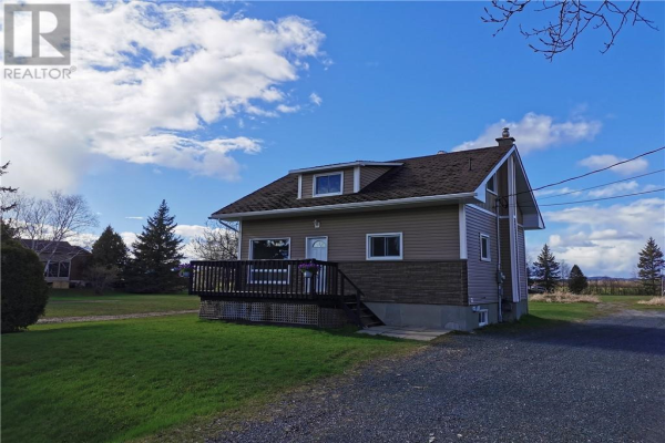 218 Seguin Street, Chelmsford