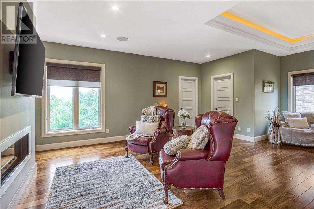 Listing 2097793 - Large Photo # 18