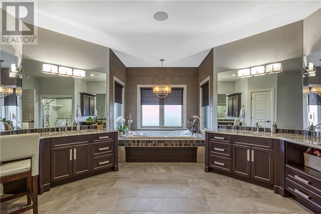 Listing 2097793 - Large Photo # 23