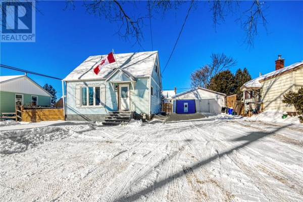 266 Eighth Avenue, Lively