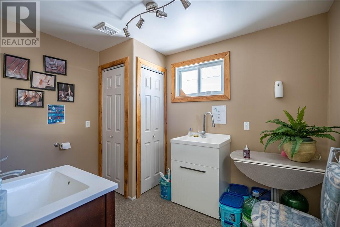 Listing 2100223 - Large Photo # 47
