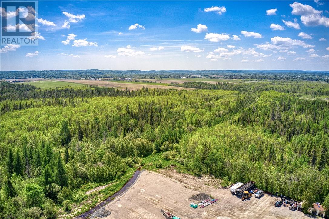 Listing 2104295 - Large Photo # 3