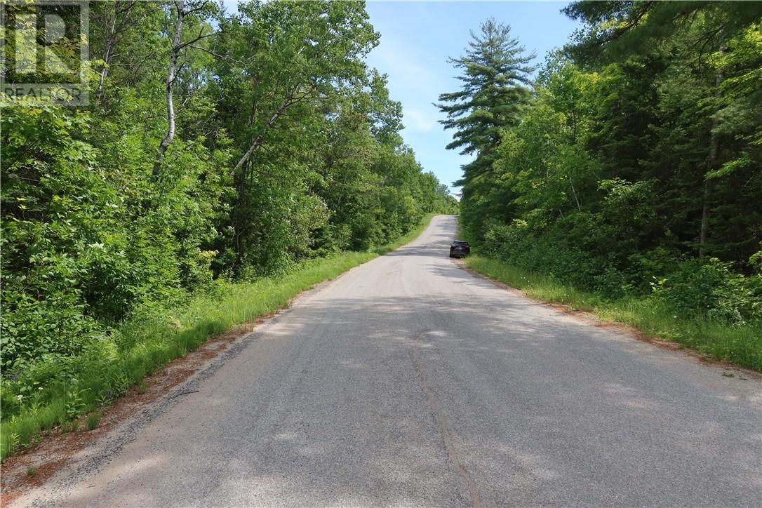 Listing 2105033 - Large Photo # 8