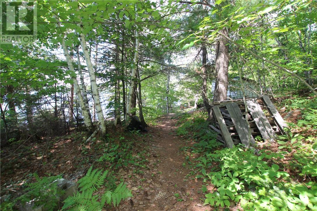 PCL.36512 OFF HORSESHOE LAKE Road