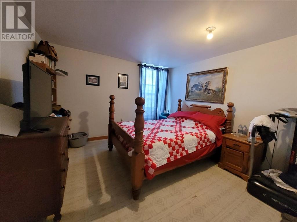 Listing 2106778 - Large Photo # 31