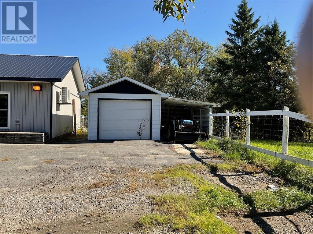 Listing 2108286 - Large Photo # 3