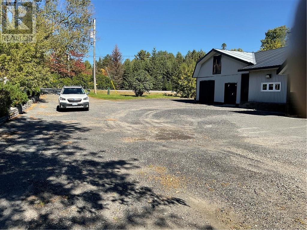 Listing 2108286 - Large Photo # 4