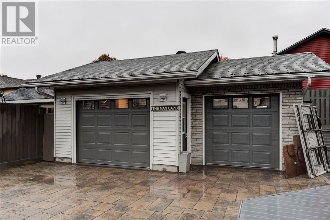 25 Plumtree Crescent