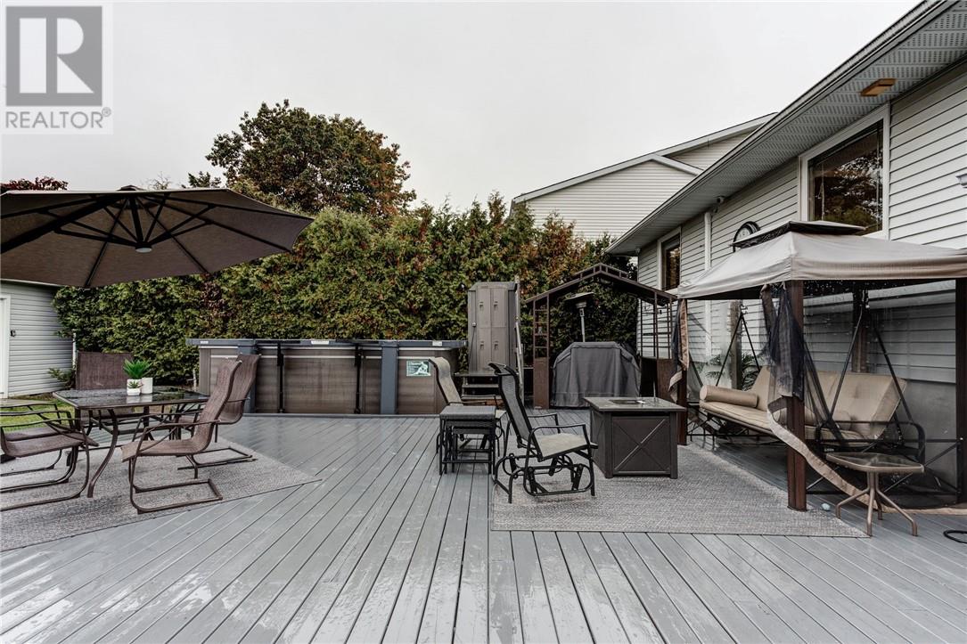 25 Plumtree Crescent