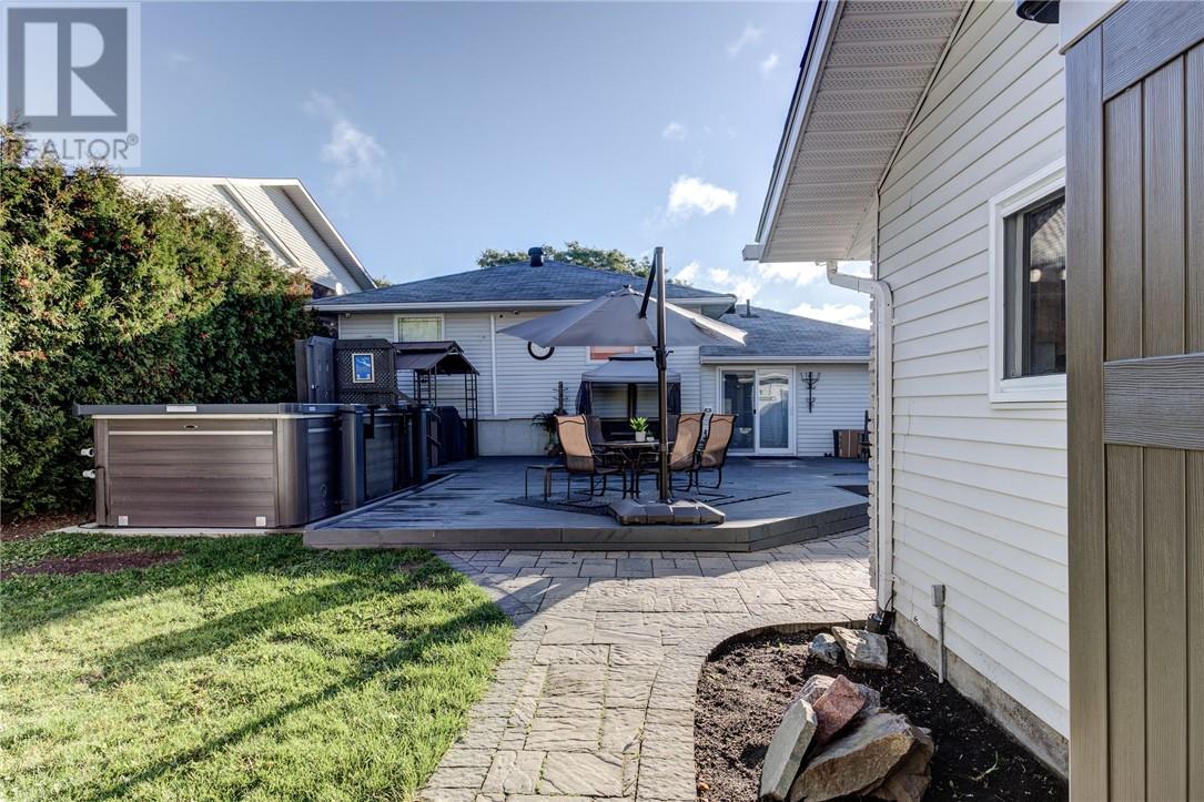 25 Plumtree Crescent