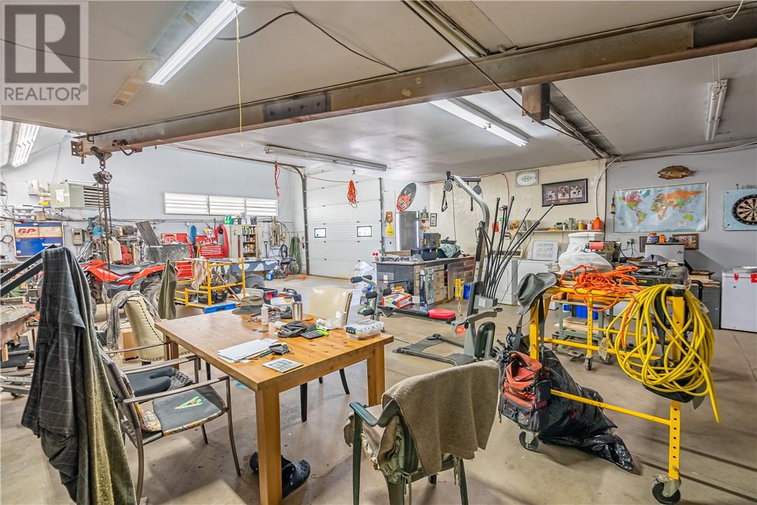 Listing 2108493 - Large Photo # 44