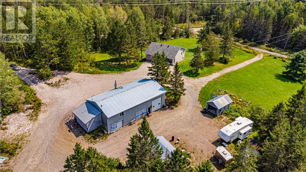 Listing 2108493 - Large Photo # 16
