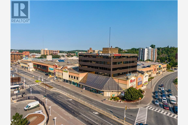 40 Elm Street Unit# M201, Sudbury