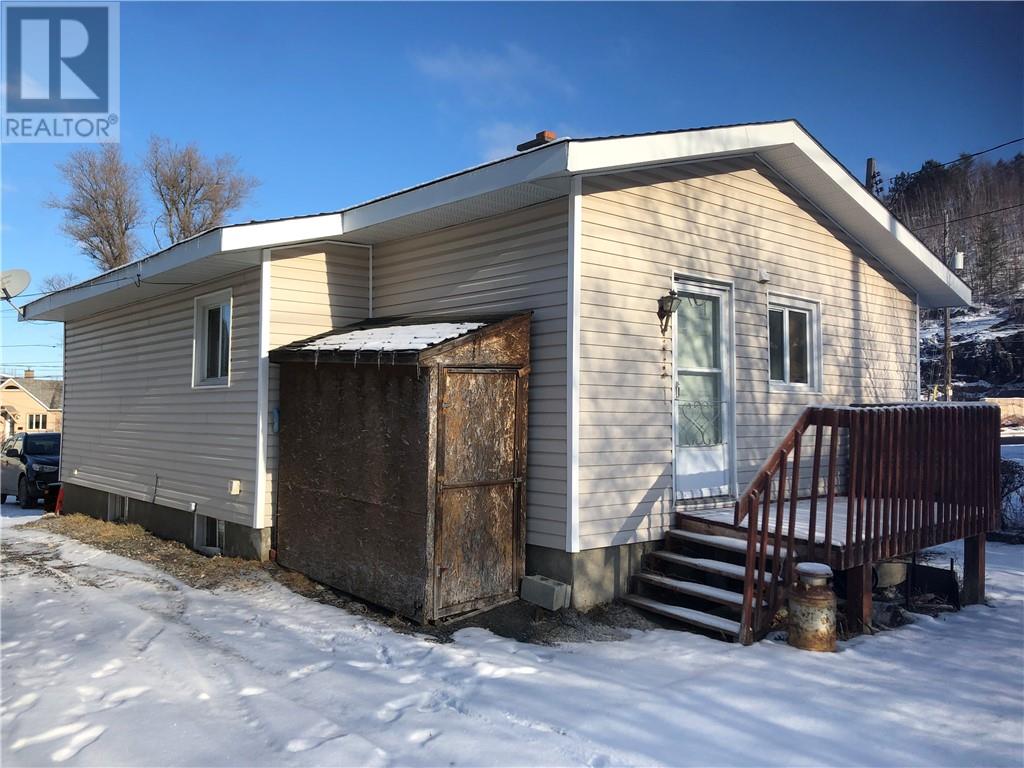 Listing 2109098 - Large Photo # 3
